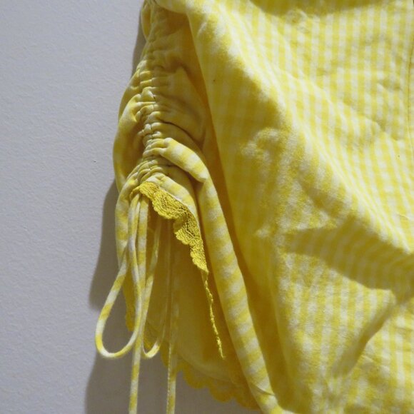 GUIZIO Gingham Ruched Side Tie Mini Skirt in Limincello Yellow Coquette Cottage - Picture 11 of 12